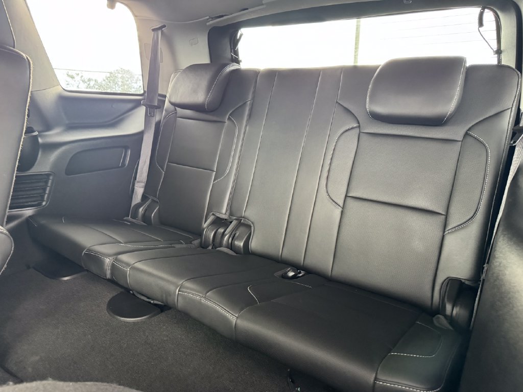 Used 2018 GMC Yukon SLT w/ HD Trailering Package AWD/4WD image 9
