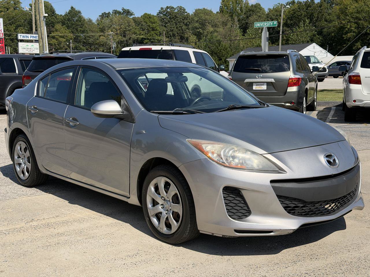 Used 2012 MAZDA MAZDA3 i Sport FWD image 1