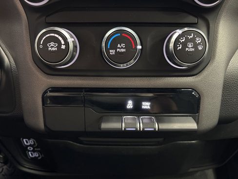 Used 2021 RAM 1500 Big Horn image 33