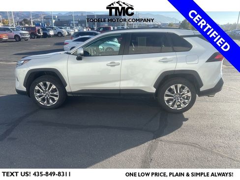 Used 2024 Toyota RAV4 XLE Premium image 6