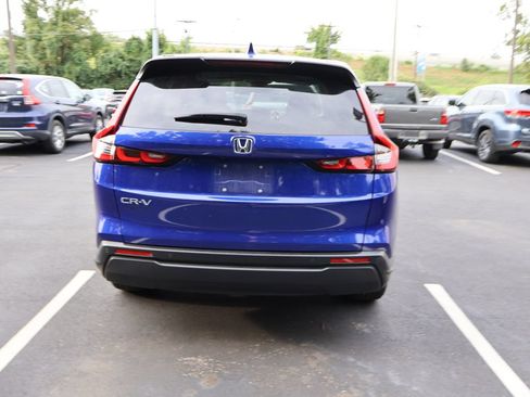Used 2024 Honda CR-V EX-L image 6