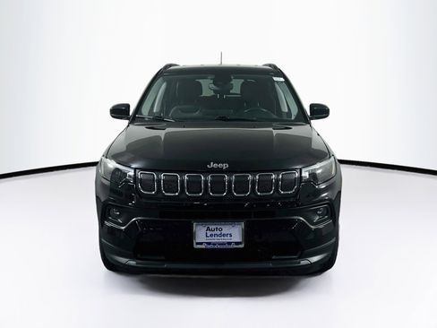 Used 2022 Jeep Compass Latitude w/ Convenience Group AWD/4WD image 2