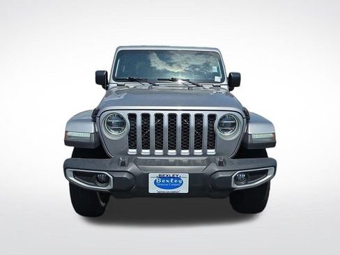 Used 2020 Jeep Gladiator Overland w/ LED Lighting Group AWD/4WD image 15