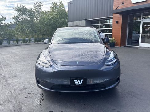 Used 2021 Tesla Model Y Long Range AWD/4WD image 4