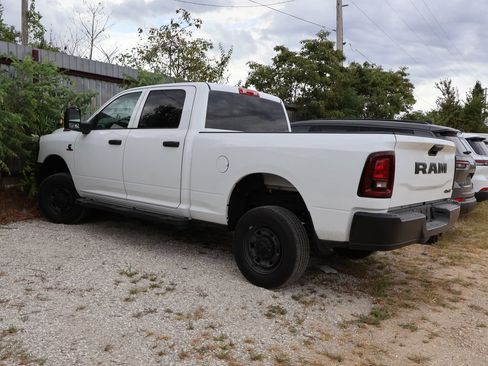 Used 2026 RAM 2500 Tradesman AWD/4WD image 2