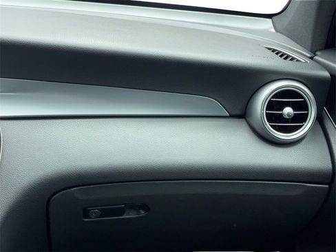 Used 2021 Mercedes-Benz GLC 300 image 20