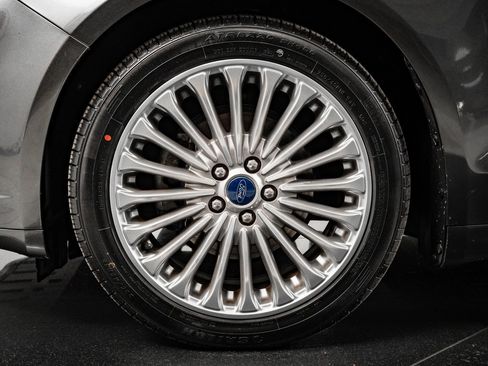 Used 2015 Ford Fusion Titanium image 13