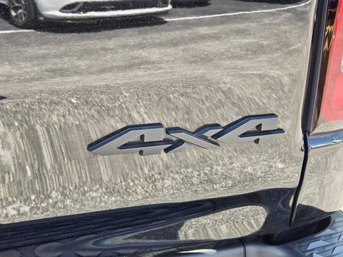 Used 2024 RAM 1500 Limited AWD/4WD image 12