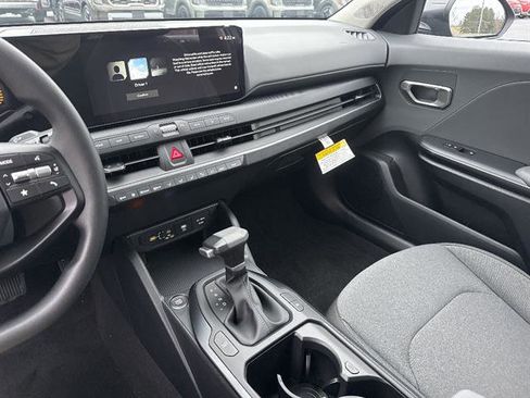 New 2025 Kia K4 LXS image 14