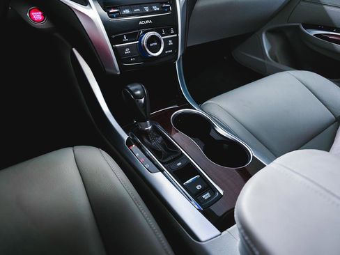 Used 2015 Acura TLX image 28
