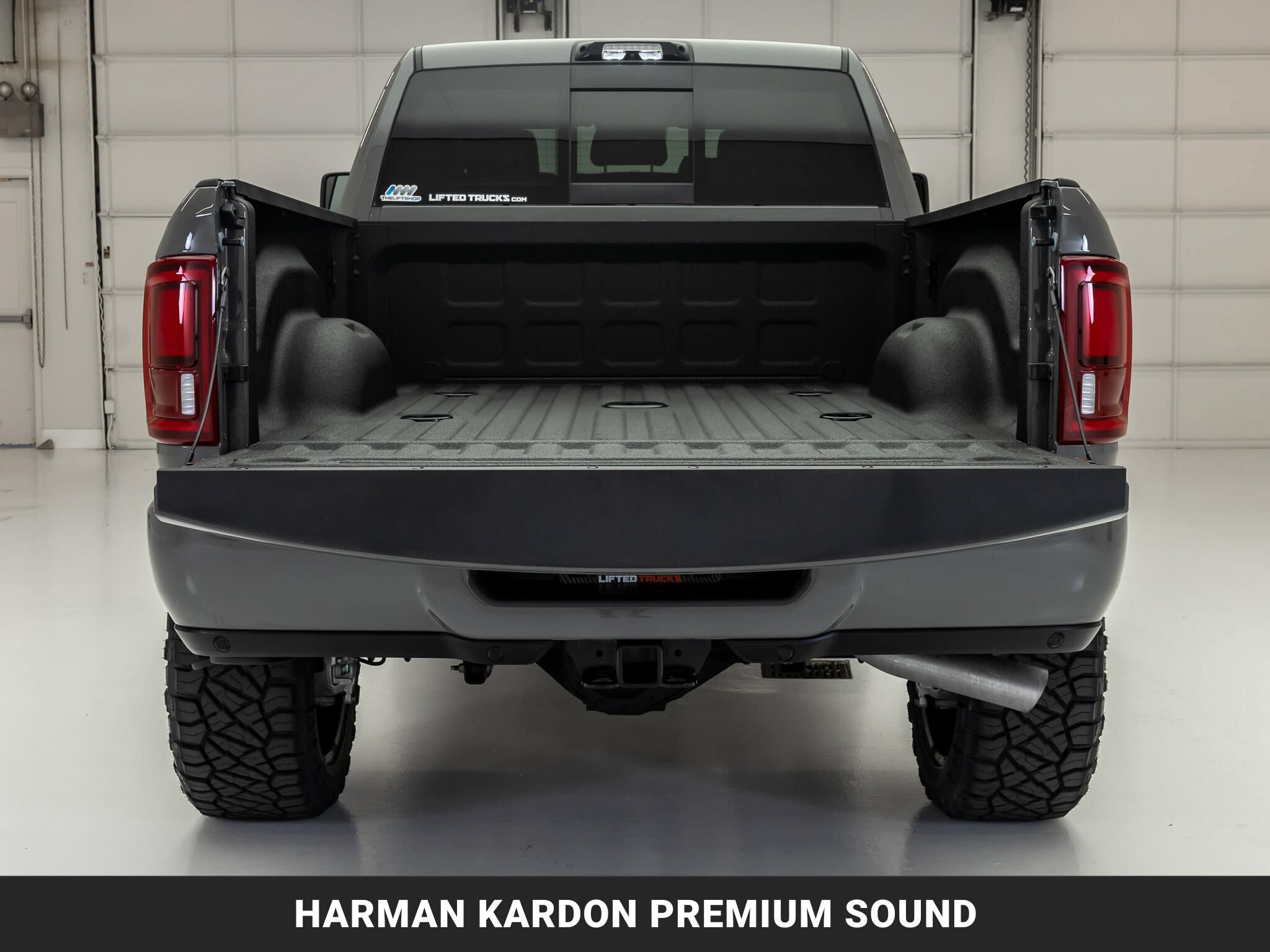 Used 2026 RAM 3500 Laramie AWD/4WD image 9