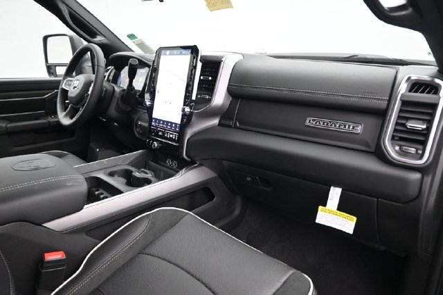New 2026 RAM 3500 Laramie AWD/4WD image 10