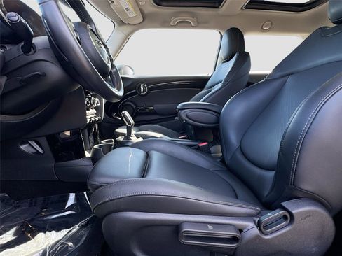 Used 2024 MINI Cooper S image 18