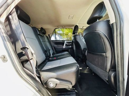 Used 2015 Toyota 4Runner 4WD image 12