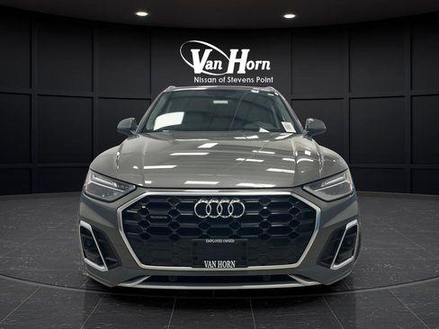 Used 2024 Audi Q5 2.0T Premium w/ Convenience Package image 8