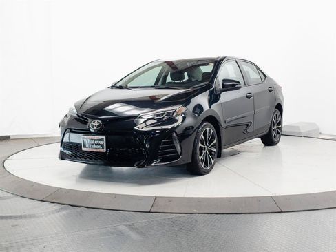 Used 2019 Toyota Corolla SE FWD image 3