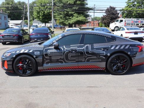 Used 2023 Audi RS e-tron GT AWD/4WD image 8