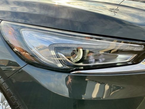 Used 2021 Buick Enclave Essence w/ Sound and Sites Package image 8