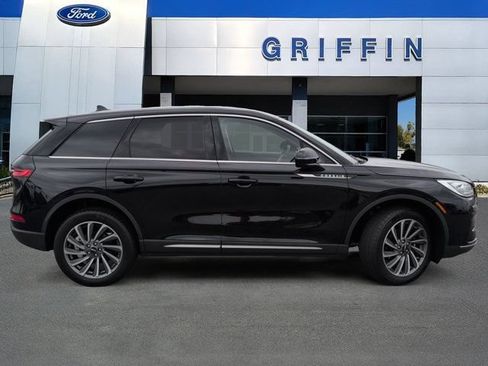 Used 2025 Lincoln Corsair Reserve FWD image 3