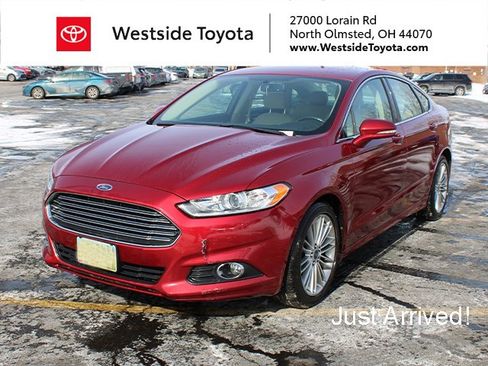 Used 2013 Ford Fusion SE image 1