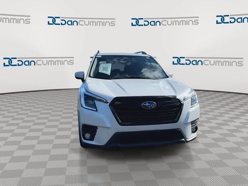 Used 2024 Subaru Forester Premium AWD/4WD image 3