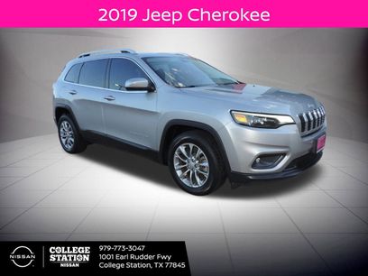 Used 2019 Jeep Cherokee Latitude Plus