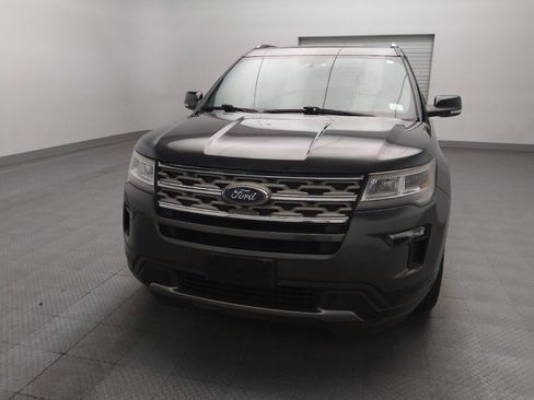 Used 2018 Ford Explorer XLT w/ Equipment Group 201A FWD image 15
