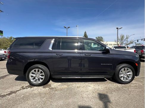 Used 2023 Chevrolet Suburban Premier AWD/4WD image 10