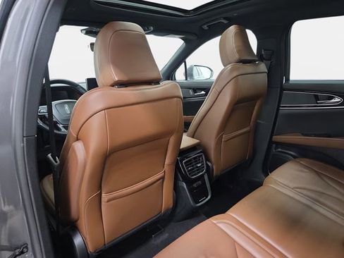 Used 2022 Lincoln Nautilus Reserve AWD/4WD image 10