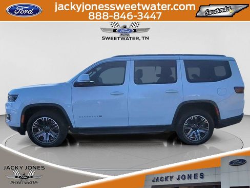 Used 2022 Jeep Wagoneer Series III image 5