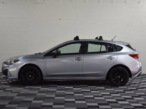 Used 2018 Subaru Impreza 2.0i image 2