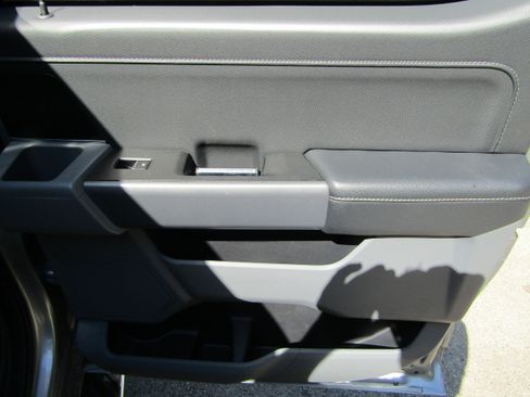 Used 2022 Ford F150 XLT w/ Equipment Group 302A High AWD/4WD image 15
