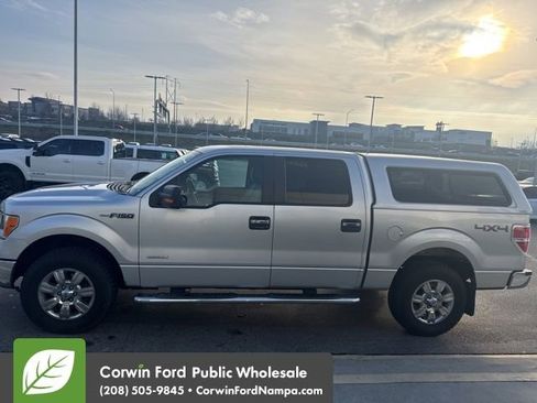 Used 2011 Ford F150 XLT w/ XLT Chrome Pkg image 3