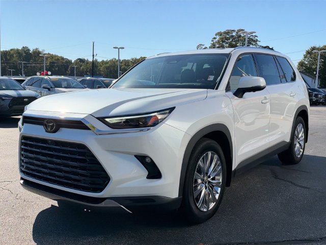 Used 2026 Toyota Grand Highlander AWD image 8
