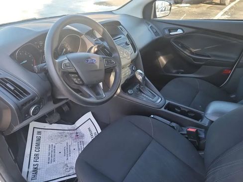 Used 2016 Ford Focus SE image 10