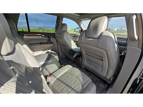 Used 2009 Buick Enclave CXL w/ Entertainment Package #4 image 16