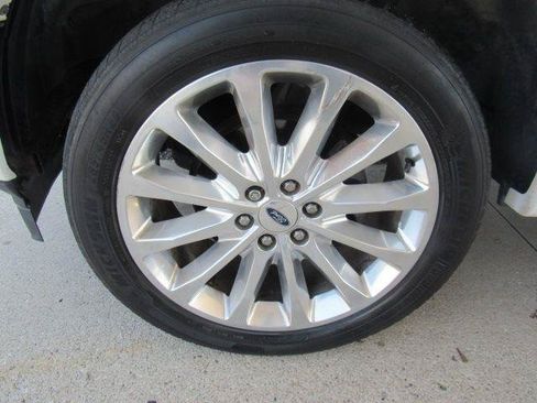 Used 2018 Ford F150 Limited AWD/4WD image 7
