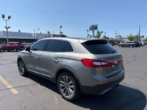 Used 2016 Lincoln MKX Reserve AWD/4WD image 5