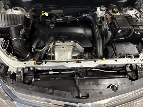 Used 2020 Chevrolet Equinox Premier image 14