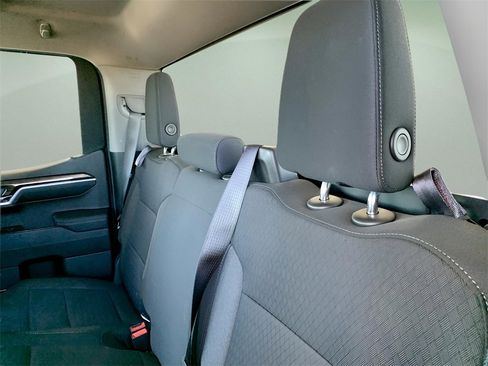 Used 2023 Chevrolet Silverado 1500 LT image 31