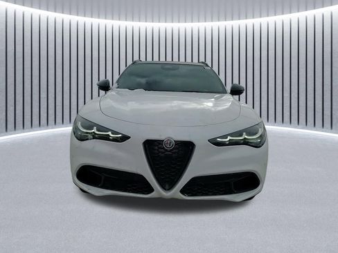 New 2025 Alfa Romeo Stelvio Sprint AWD/4WD image 22