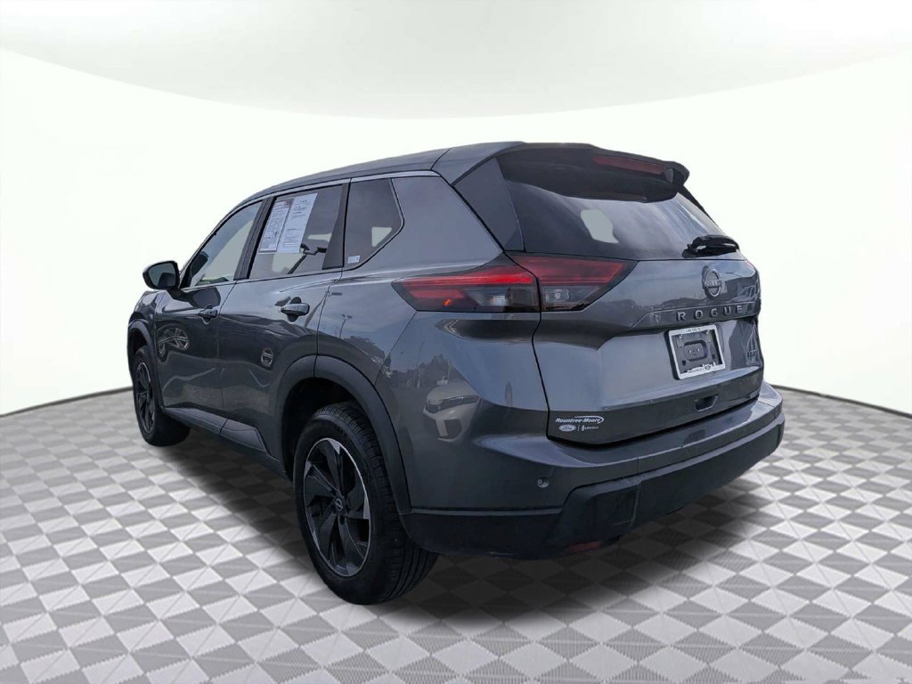 Used 2025 Nissan Rogue SV AWD/4WD image 5