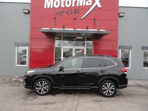 Used 2021 Subaru Forester Limited image 2