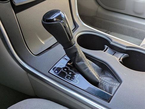 Used 2016 Toyota Camry LE image 14