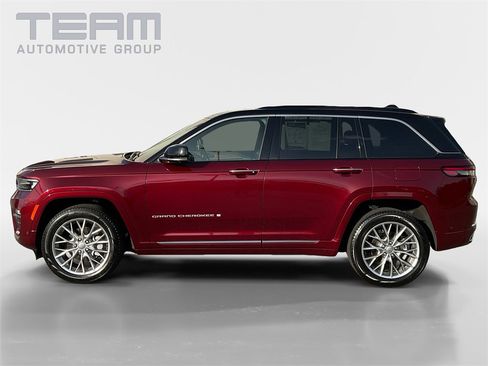 Used 2025 Jeep Grand Cherokee Summit image 4