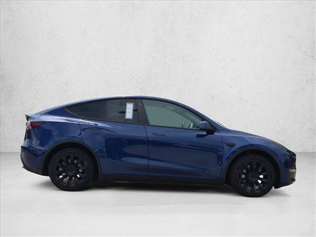 Used 2022 Tesla Model Y Long Range AWD/4WD image 4