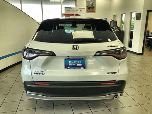 New 2026 Honda HR-V Sport image 9