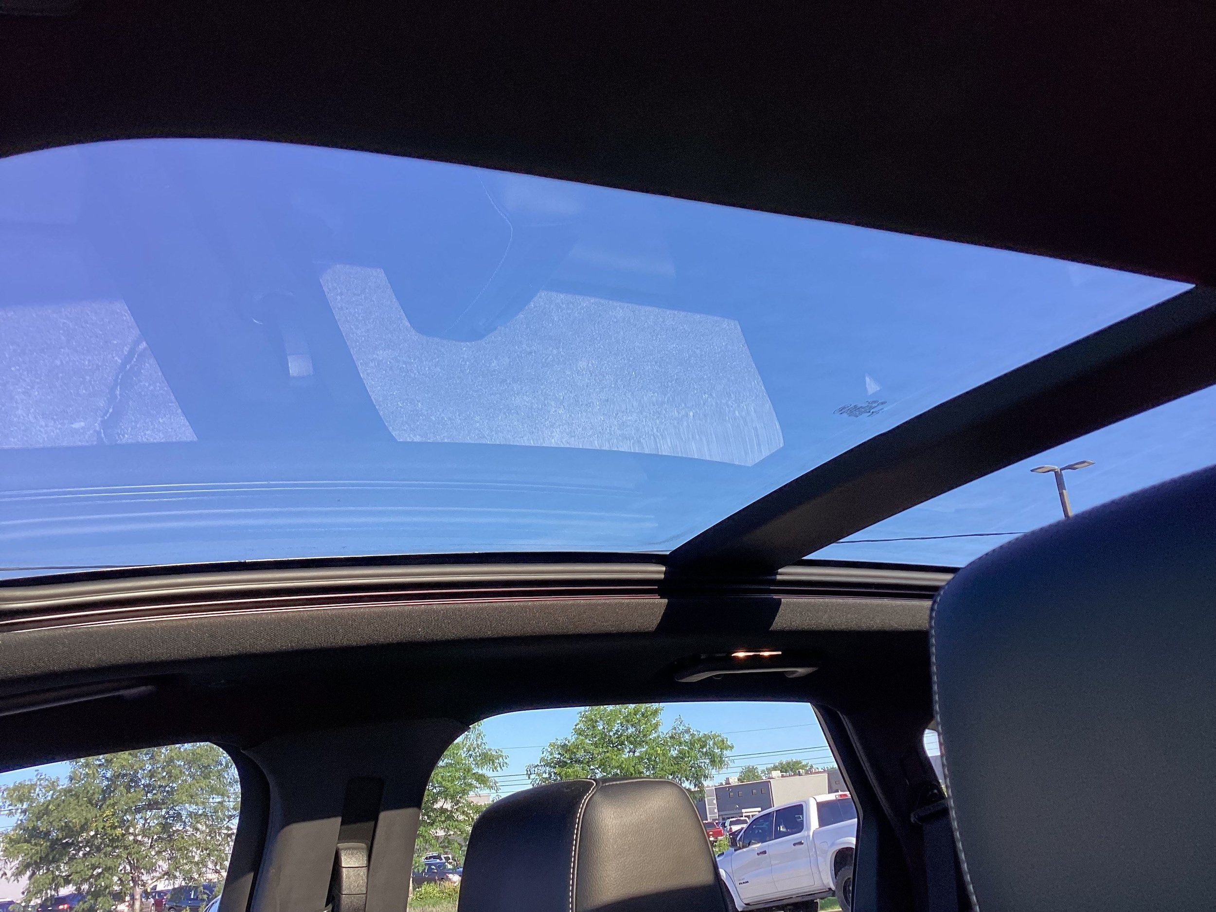 Used 2019 Ford Edge ST w/ Equipment Group 401A AWD/4WD image 18