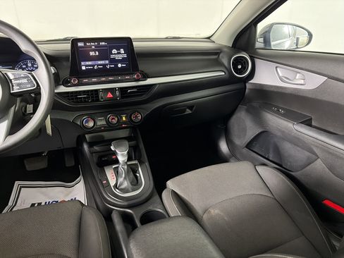 Used 2023 Kia Forte LX image 36