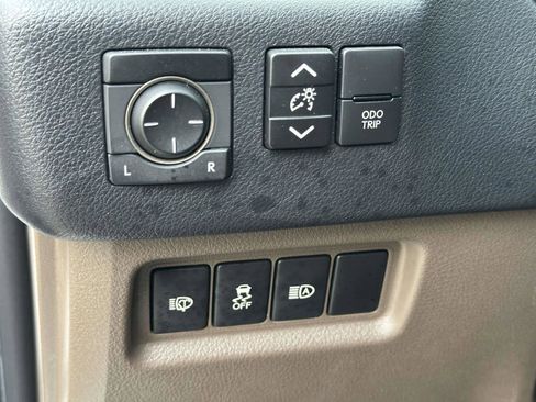 Used 2020 Lexus GX 460 Premium image 23